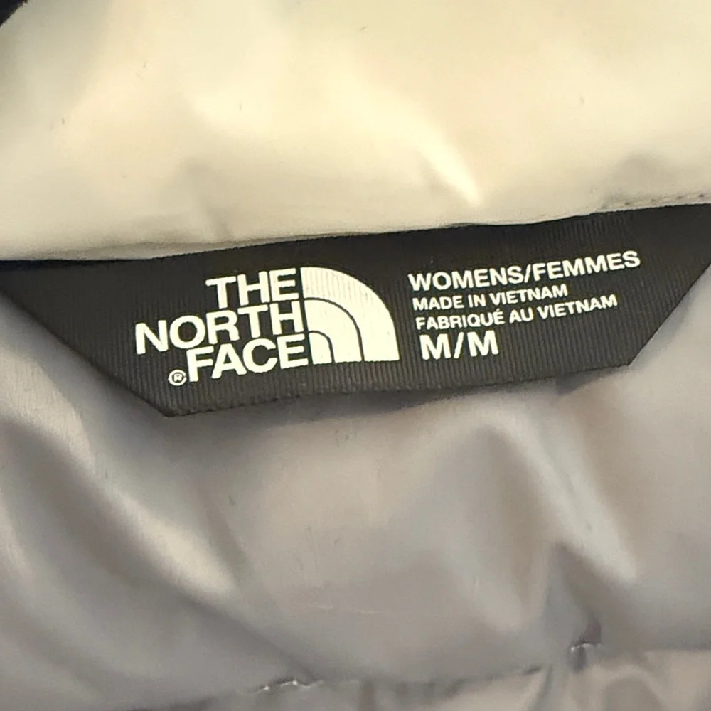 The North Face Women's Light Gray Quilted Vest - Picture 3 of 3